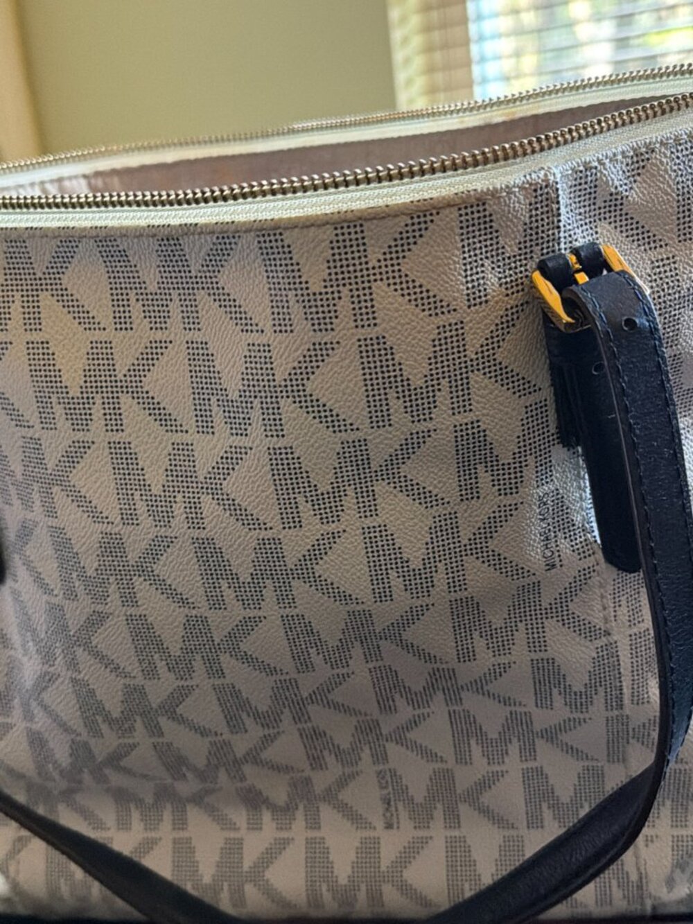 Navy Blue and White Michael Kors Tote and wallet bundle - Picture 7 of 13